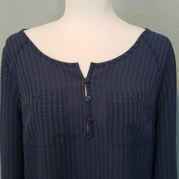 Eddie Bauer Blouse - Picture 3 of 5